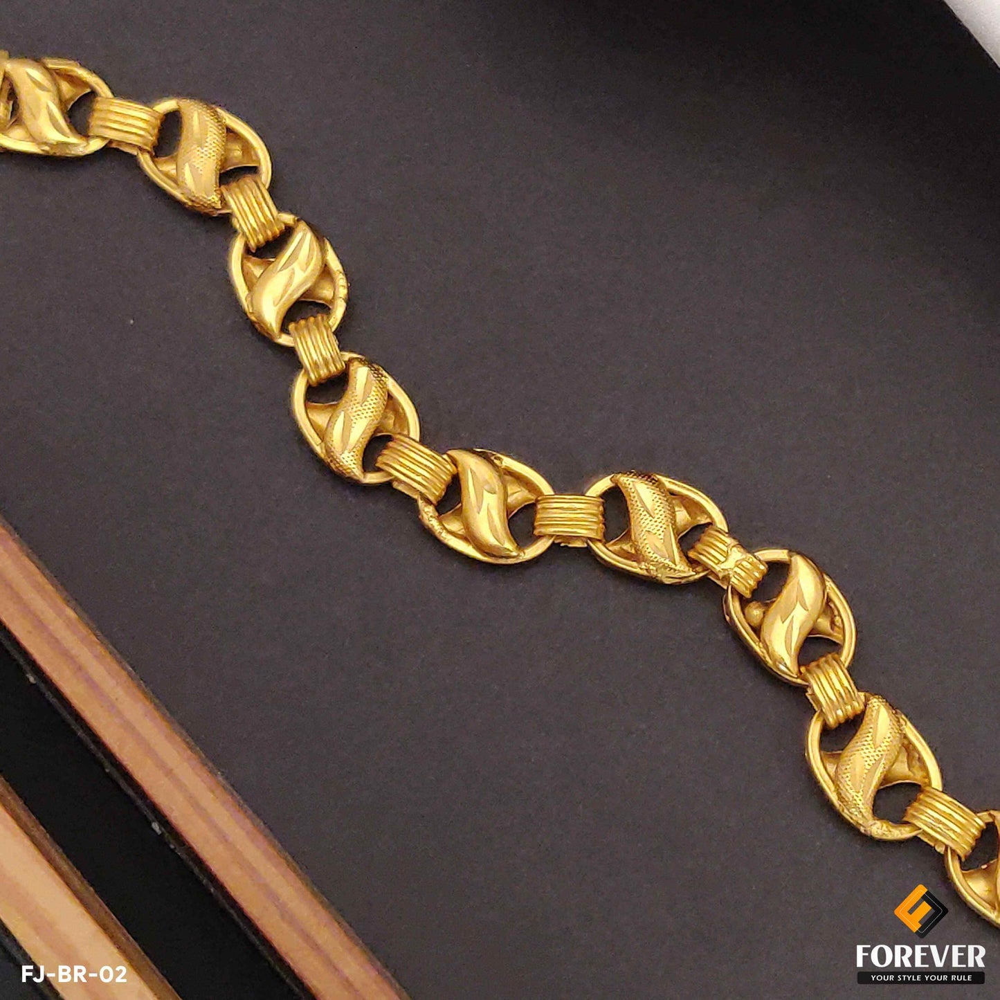 Classic Kohli  Design Superior Quality bracelet for Men (BR-02)