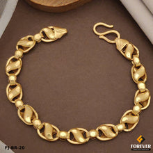 Primium quality koyali with bindi gold pLetted , men’s fashion bracelet. (BR-20)